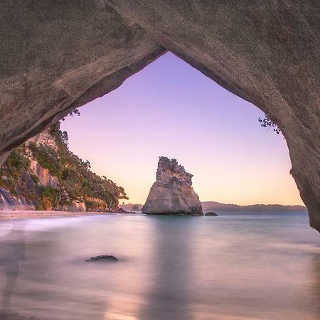 Hot Water Beach Bure Wai Hotwater Beach Екстериор снимка
